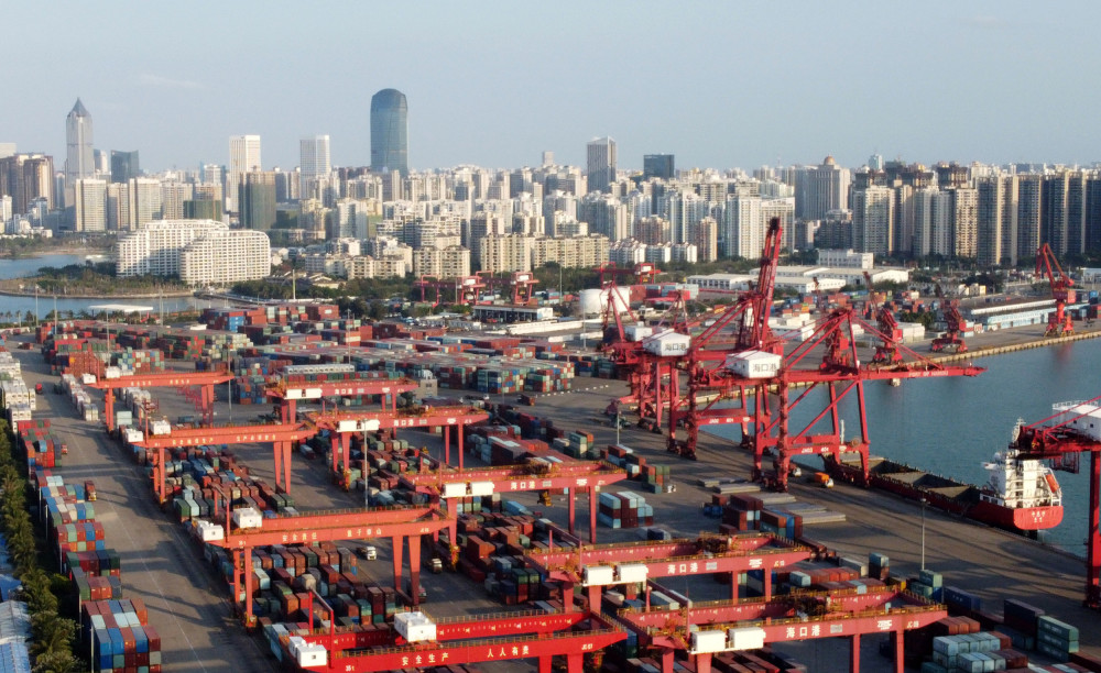 哈佛大學(xué):中國(guó)出口&ldquo;幾乎填補(bǔ)了全球產(chǎn)品的所有已知領(lǐng)域&rdquo;